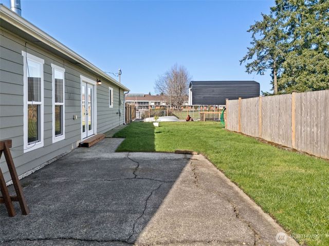 122 N C St, Buckley, WA 98321