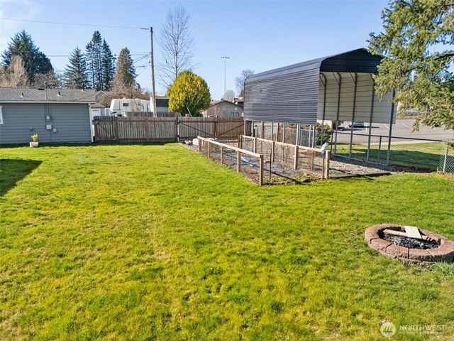 122 N C St, Buckley, WA 98321