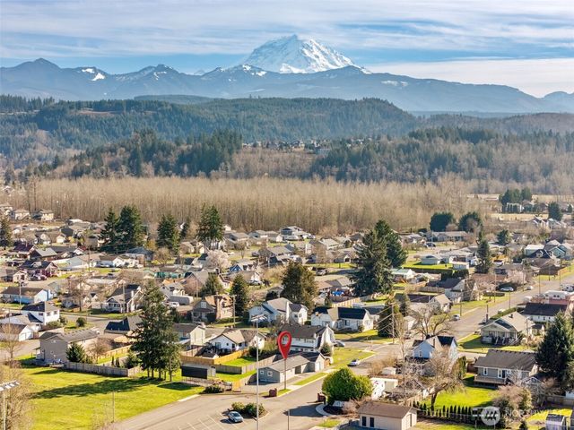 122 N C St, Buckley, WA 98321