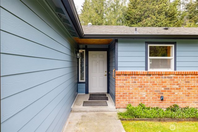319 Shelter Bay Drive, La Conner, WA 98257