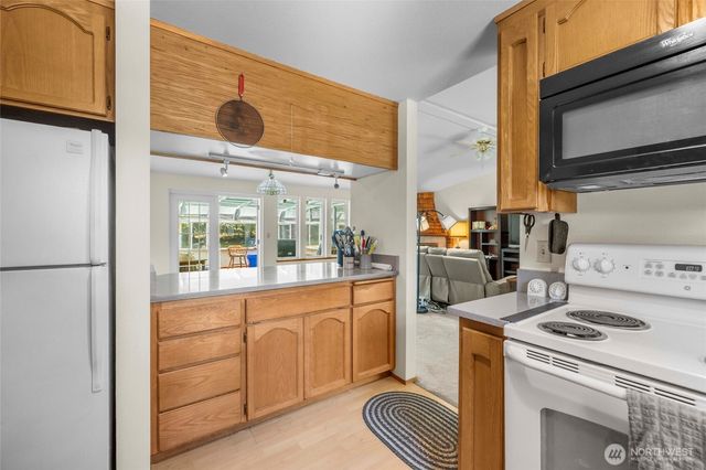 319 Shelter Bay Drive, La Conner, WA 98257