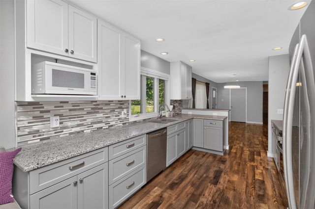 3805 Dawes Drive, Ames, IA 50010