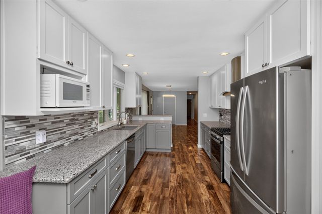 3805 Dawes Drive, Ames, IA 50010