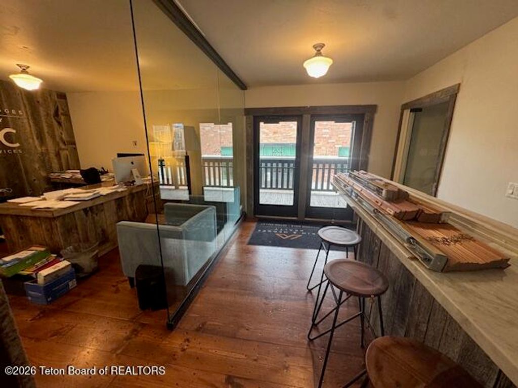 98 CENTER Street UPSTAIRS, Jackson, WY 83001 photo 3