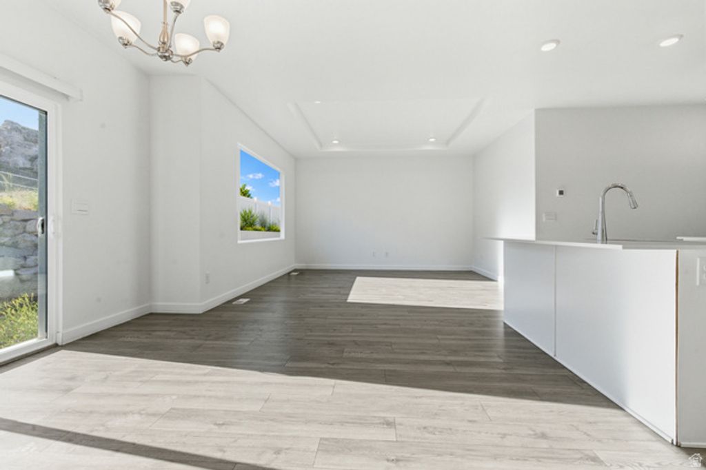 Image 7 of property listing at 3812 S BUCKLEY MINE DR #511, Magna, UT 84044