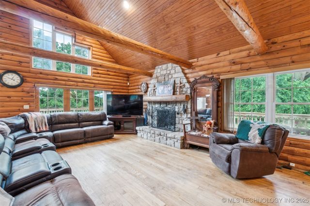 6654 S State Highway 99 Highway, Oilton, OK 74052