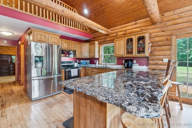 6654 S State Highway 99 Highway, Oilton, OK 74052