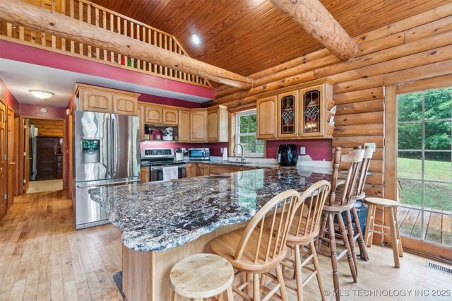 6654 S State Highway 99 Highway, Oilton, OK 74052