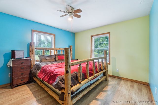 6654 S State Highway 99 Highway, Oilton, OK 74052