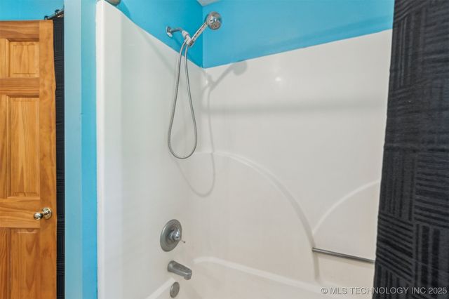 6654 S State Highway 99 Highway, Oilton, OK 74052