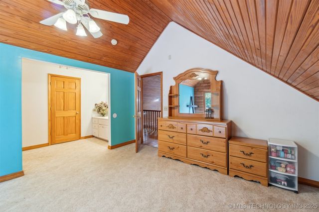 6654 S State Highway 99 Highway, Oilton, OK 74052