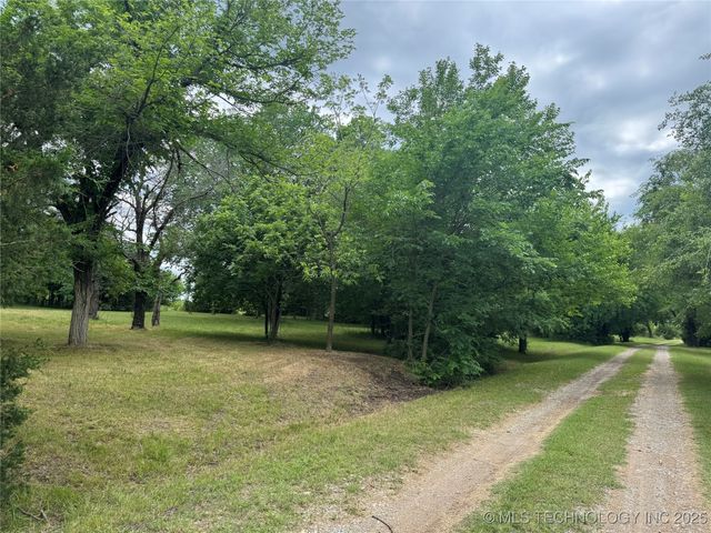 6654 S State Highway 99 Highway, Oilton, OK 74052