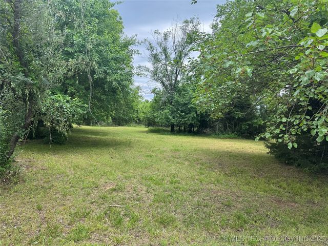 6654 S State Highway 99 Highway, Oilton, OK 74052