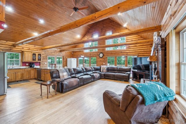 6654 S State Highway 99 Highway, Oilton, OK 74052