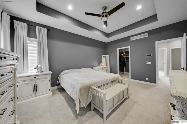 21318 Castlerock Lane, Gretna, NE 68028
