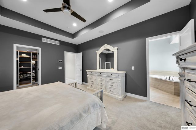 21318 Castlerock Lane, Gretna, NE 68028