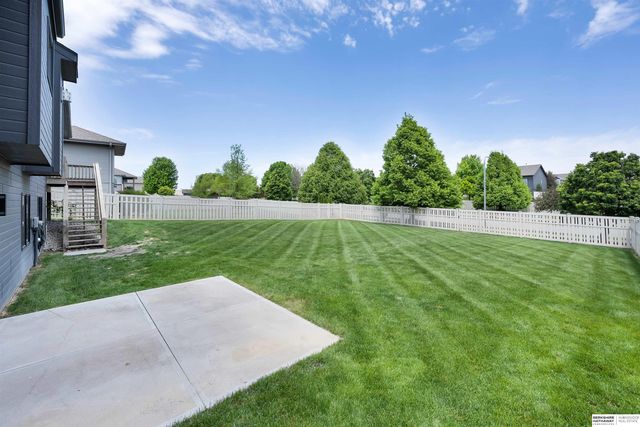 21318 Castlerock Lane, Gretna, NE 68028