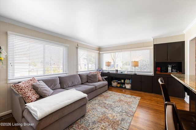 3433 Warner Ave, Louisville, KY 40207