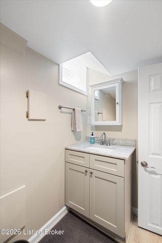 3433 Warner Ave, Louisville, KY 40207