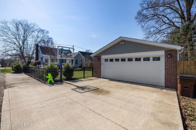 3433 Warner Ave, Louisville, KY 40207