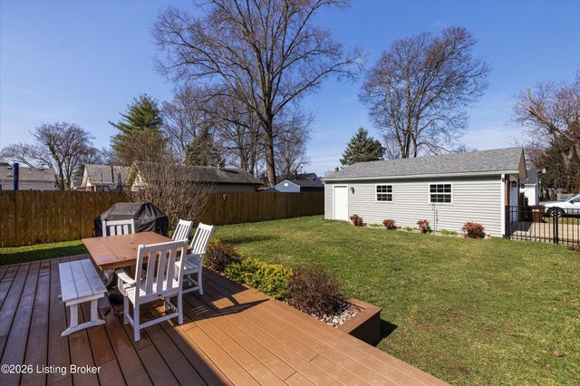 3433 Warner Ave, Louisville, KY 40207