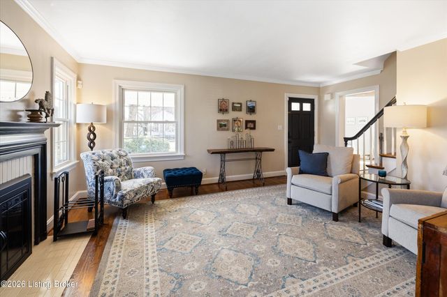 3433 Warner Ave, Louisville, KY 40207