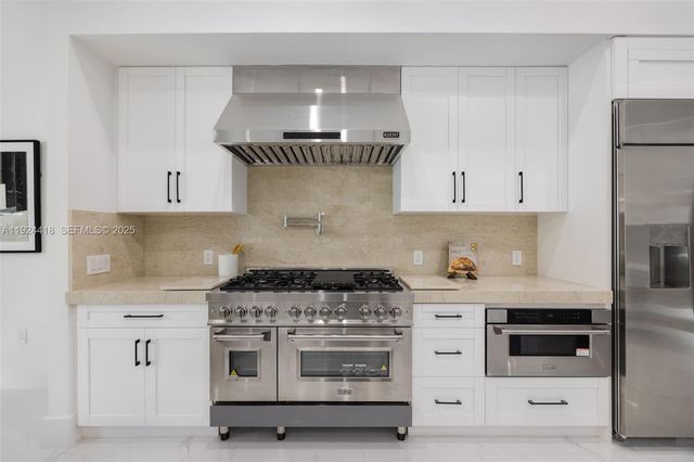 6845 SW 52nd St, Miami, FL 33155