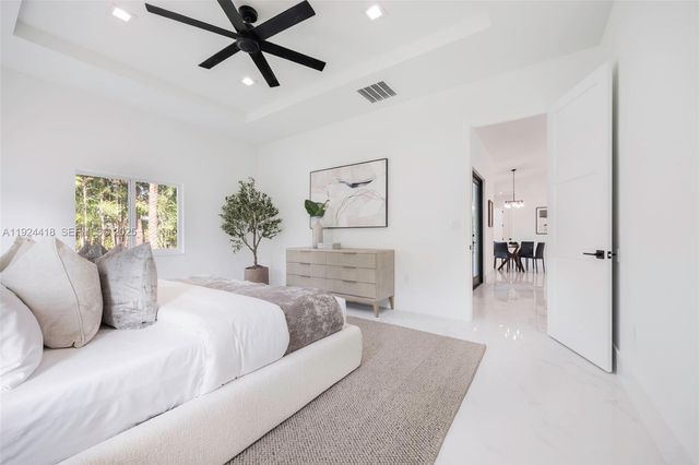 6845 SW 52nd St, Miami, FL 33155