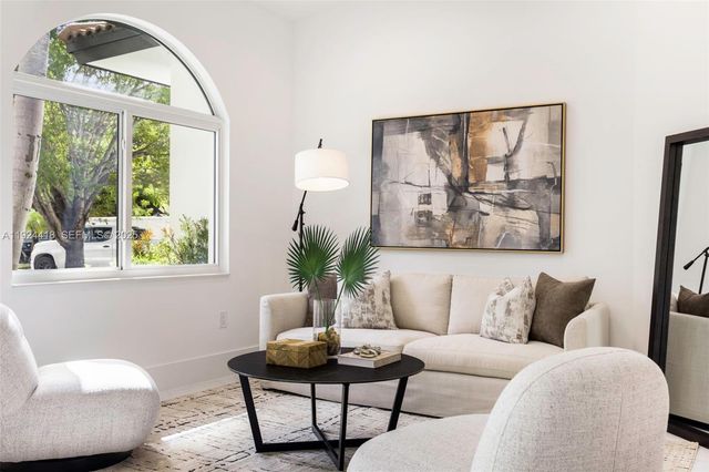 6845 SW 52nd St, Miami, FL 33155