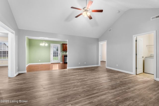 248 Eagle Feather St, Mt Washington, KY 40047