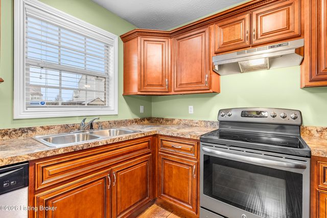 248 Eagle Feather St, Mt Washington, KY 40047