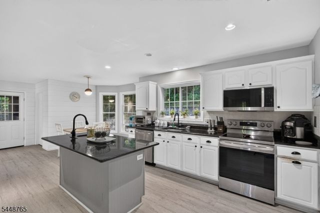 123 Vail Rd, Knowlton Twp., NJ 07832