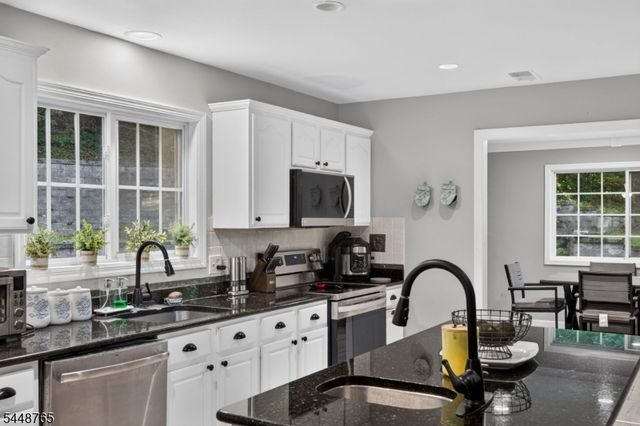 123 Vail Rd, Knowlton Twp., NJ 07832