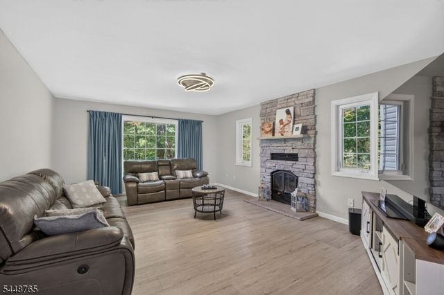 123 Vail Rd, Knowlton Twp., NJ 07832