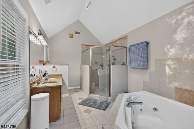 123 Vail Rd, Knowlton Twp., NJ 07832