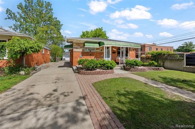 5634 N Lafayette Street, Dearborn Heights, MI 48127