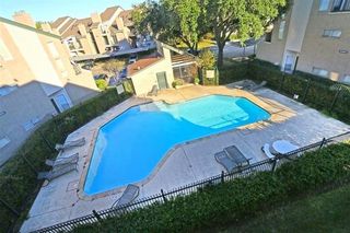 10855 Meadowglen Lane 732, Houston, TX 77042