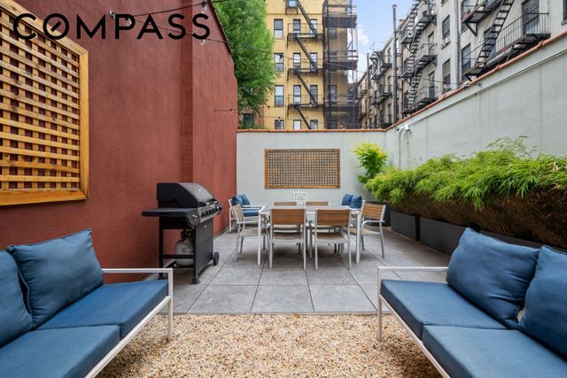 249 E 118th St Apt 3B, New York City, NY 10035