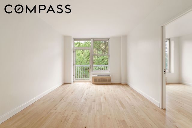 249 E 118th St Apt 3B, New York City, NY 10035