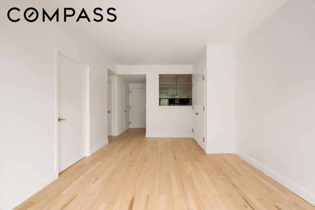 249 E 118th St Apt 3B, New York City, NY 10035