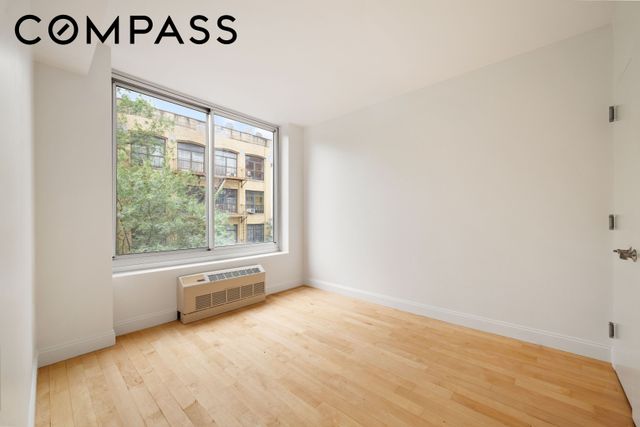 249 E 118th St Apt 3B, New York City, NY 10035