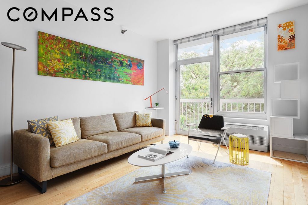 249 E 118th St Apt 3B, New York City, NY 10035