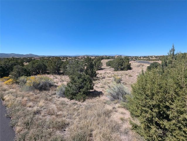 2 Luna Media Lot 57, Santa Fe, NM 87506