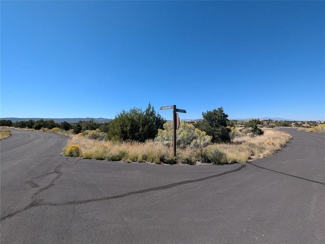 2 Luna Media Lot 57, Santa Fe, NM 87506