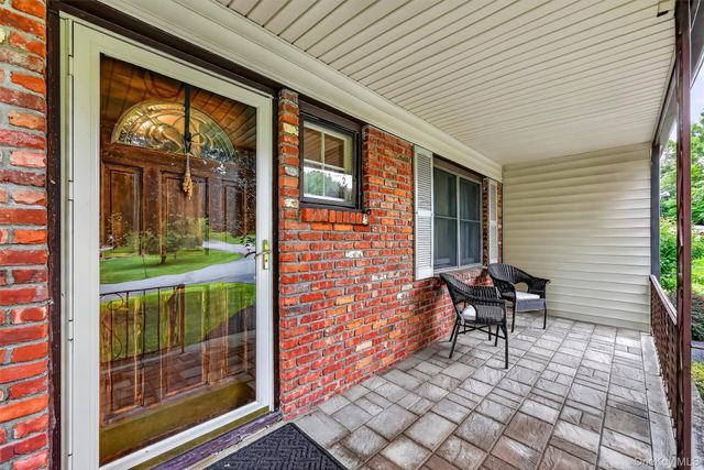 12 Emerson Drive, Washingtonville, NY 10992
