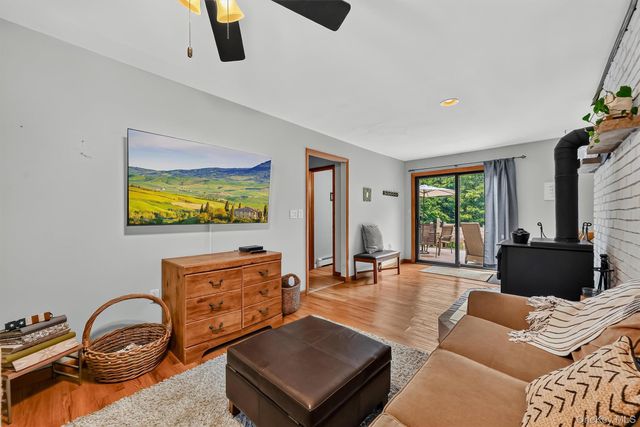 12 Emerson Drive, Washingtonville, NY 10992