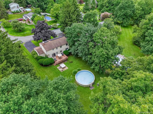 12 Emerson Drive, Washingtonville, NY 10992