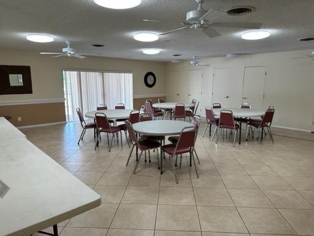 7300 NW 5th Court 101, Margate, FL 33063