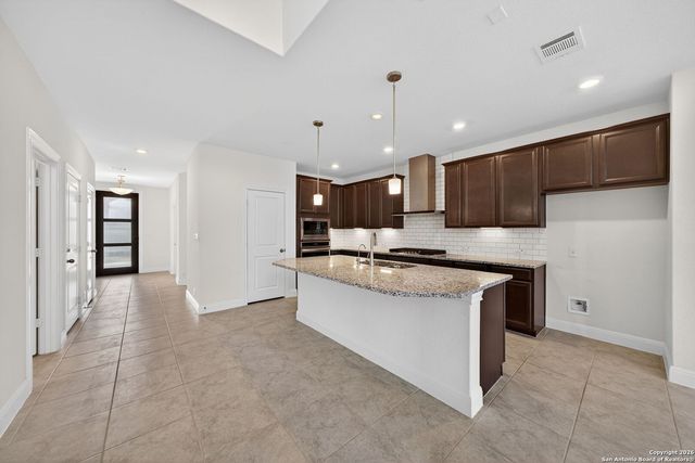 12455 Diagon Alley, San Antonio, TX 78254
