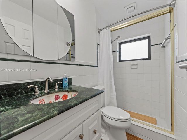 9020 SW 187th Ter, Cutler Bay, FL 33157